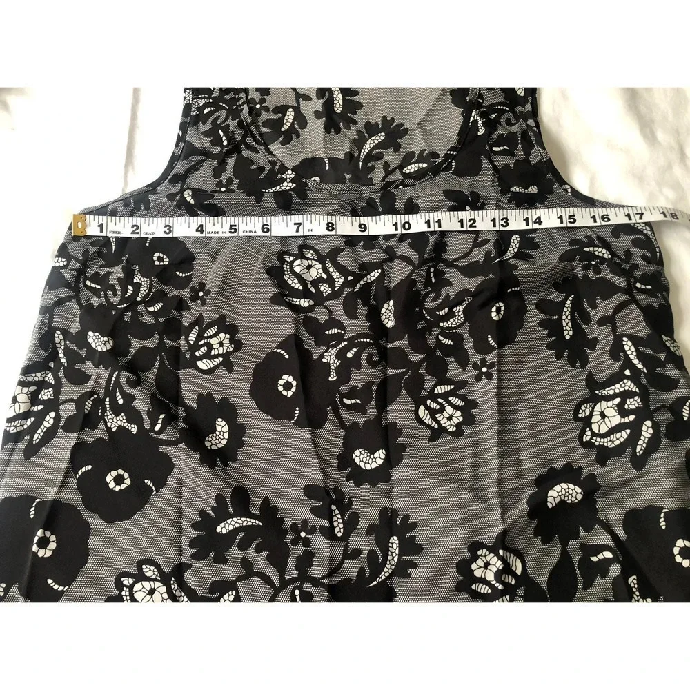 Women’s floral top Medium - Picture 4 of 5